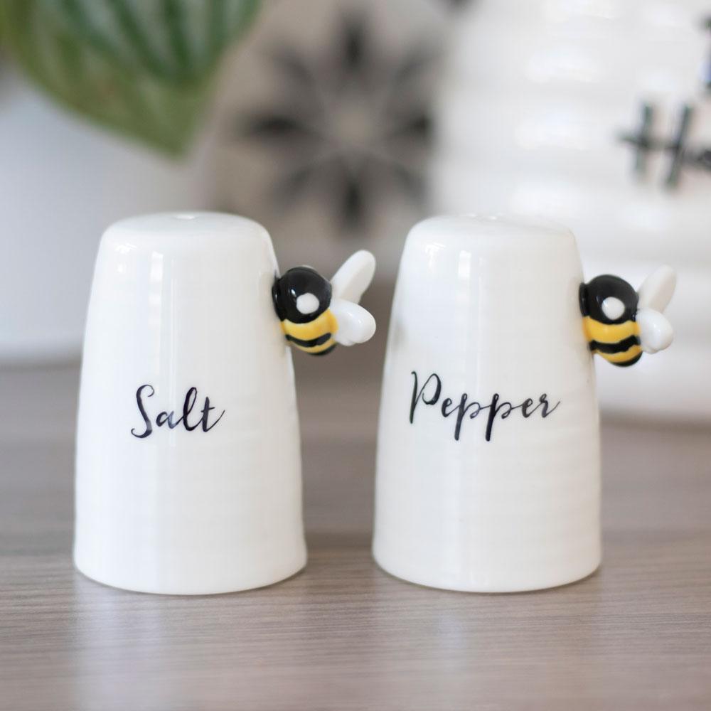 Bee Salt and Pepper Set - DuvetDay.co.uk