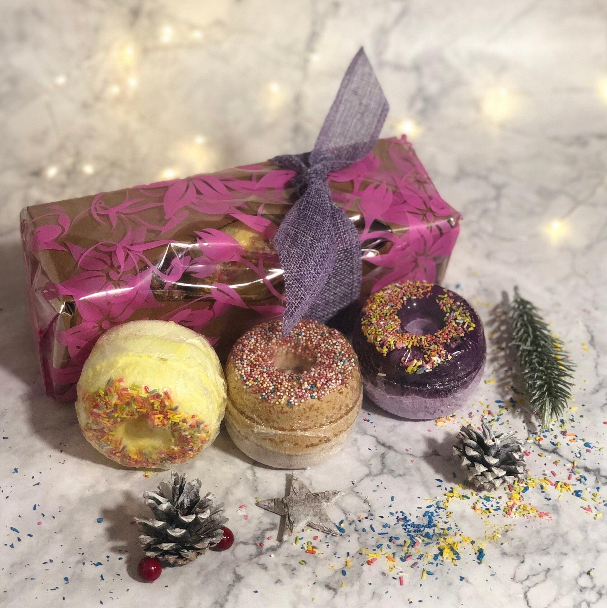 Set Of 3 Donut Bathbombs Gift Pack - Mix 2 - DuvetDay.co.uk