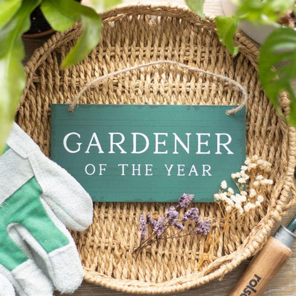 Gardener of the Year Hanging Sign - DuvetDay.co.uk